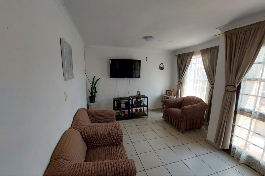 2 Bedroom Property for Sale in Rocklands Western Cape